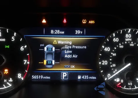 2018 Nissan Maxima 3.5 S из США, поврежденный, VIN 1N4AA6AP1JC402857